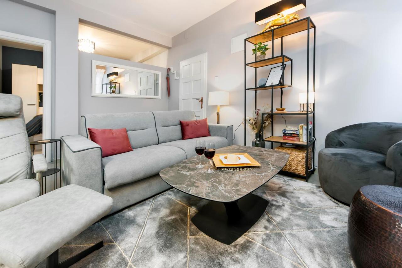 Bella Campagna - Luxury Two Bedroom Apartment Rovinj Kültér fotó
