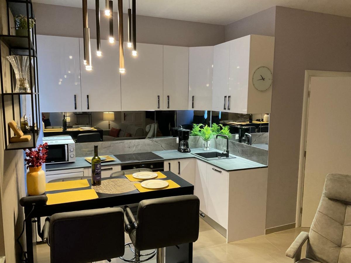 Bella Campagna - Luxury Two Bedroom Apartment Rovinj Kültér fotó